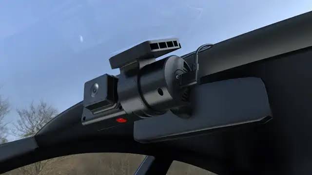 Dashcam frontal con monitoreo remoto 4G LTE y GPS integrado; incluye tarjeta SIM gratuita.